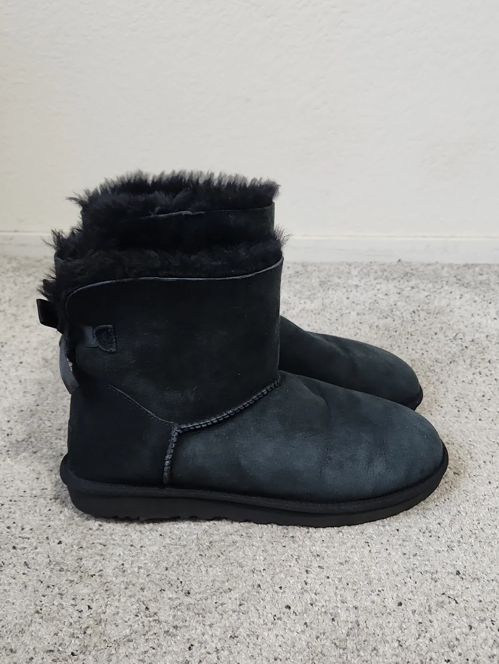 UGG Australia Mini Bailey Bow II Women's Boots in Black Size 11